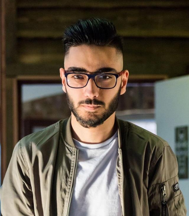 kasra-dash.jpg kasra-dash.jpg